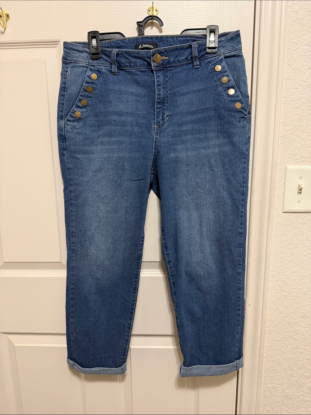 D Jeans Blue Cropped Ankle Denim with Button Accents
